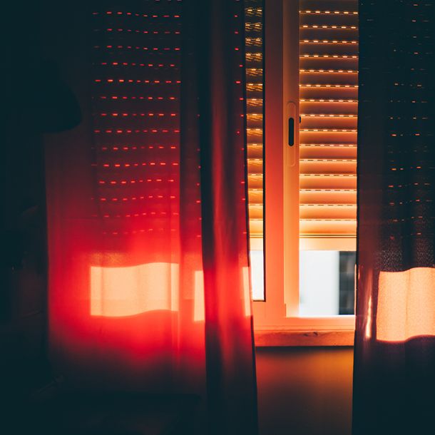 Persianas y cortinas para ventanas y puertas